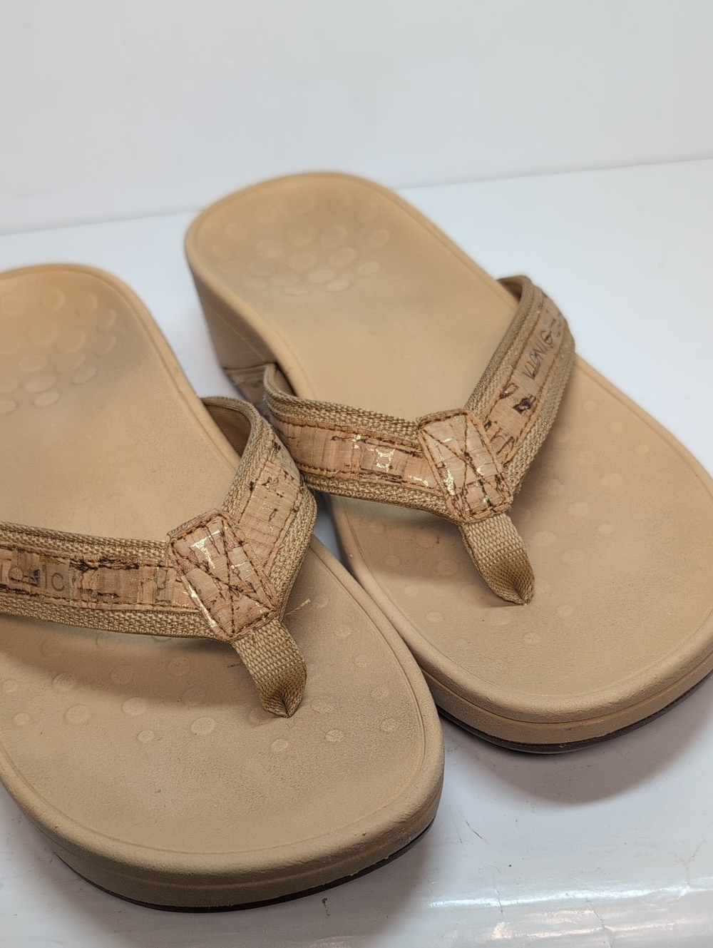 Vionic HighTide Tan platform Orthopedic thong flip flop sandal woman's size 8 - Picture 11 of 14